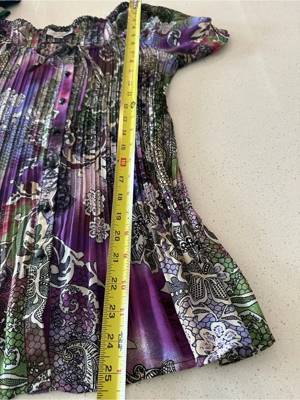 Dressbarn Purple Floral Pleated Short Sleeve Blouse SHEERNESS - Picture 6 of 7